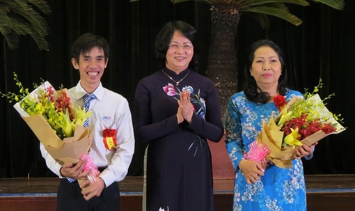 Bà luật sư chuyên trị "yêu râu xanh"